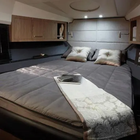 5* Mogan Yacht Xperience Hotel en barco Puerto De Mogan